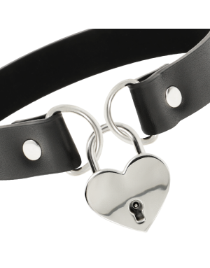 Collier fétiche Coquette Chic Desire en cuir vegan avec cœur et clé
